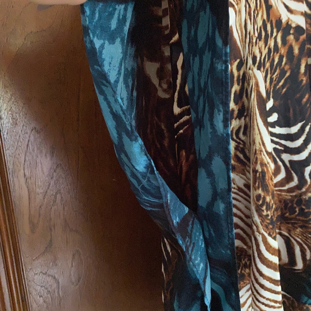 Tunic blouse - Picture 2 of 4
